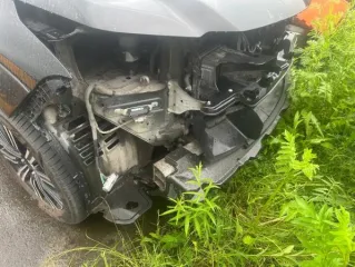 Lexus LX 570 VIN: JTJHY00WX04279138