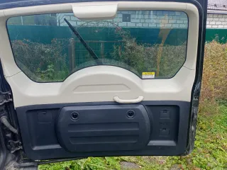 Mitsubishi Pajero 3.0, 2013, цвет: черный, мощность двигателя, л. с. (кВт): 131/178.0. Обращаю внимание, что автомобиль находился в эксплуатации и является бывшим в употреблении; может иметь скрытые недостатки (неисправности), которые являются следствием эксплуатационных дефектов или естественного…