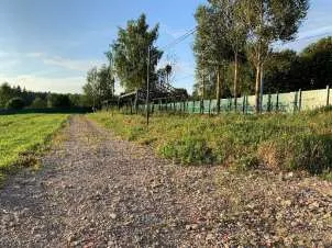 Земельный участок, пл.: 28000 м2, к.н.: 50:03:0050180:211. Категория земель: земли сельскохозяйственного назначения. Разрешенное использование: для ведения крестьянского (фермерского) хозяйства; Расположенный по адресу: обл. Московская, р-н Клинский, с/о Решоткинский, к/х Кошелевка, вблизи д…