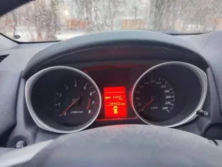 Автомобиль марки MITSUBISHI модель ASX 2014 г.в. VIN номер JMBXTGA3WFE715260. Является предметом залога, залогодержатель   ПАО «СОВКОМБАНК»