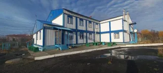 Нежилое здание общежития, 960,8 кв.м, Мурманская область, Печенгский округ. Общежитие нежилое здание (общежитие), назначение: нежилое, этажей: 2, в том числе подземных 1, общая площадь 960,8 кв.м., кадастровый номер 51:03:0080310:62, Российская Федерация, Мурманская область, муниципальный округ…