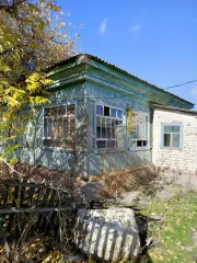Жилое здание 30,7кв.м и земельный участок 1383кв.м, Ростовская область, Зимовниковский р-н Жилое здание, площадь: 30,7кв.м., кадастровый номер: 61:13:0060104:124 и земельный участок, площадь: 1 383кв.м., категория земель: Земли населенных пунктов, разрешенное использование: Земли…