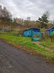 Земельный участок, кадастровый номер 42:09:0301001:139, расположен по адресу: Кемеровская область, р-н. Новокузнецкий, с. Бунгур, ул. Железнодорожная, д. 14, 651 кв.м., частная собственность, приобретен на основании договора купли-продажи земельного участка от 15.03.2018 г.