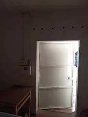 Помещение 9,3 кв.м. в Невинномысске, площадь 9,3 кв.м., назначение: нежилое, адрес (местонахождение): Россия, край Ставропольский, г Невинномысск, ш Пятигорское, дом 25, помещение 8, кадастровый (условный) номер: 26:16:040801:689. Находится в совместной собственности с бывшей супругой.