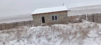 Дом 82,8 кв.м и участок 1002 кв.м, Черногорск, Хакасия. Жилой дом, назначение – жилое, общей площадью 82,8 кв.м., кадастровый номер: 19:02:010202:2180; земельный участок, общей площадью 1 002 кв.м., кадастровый номер: 19:02:010202:1664, расположенные по адресу: Российская Федерация, Республика…
