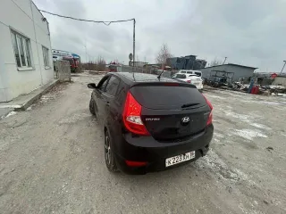 Hyundai Solaris, 2011, 107 лс, 127667 км, АКПП, легковой автомобиль, год изготовления: 2011, легковой комби (хэтчбек), г/н: K223XH86, цвет: черный, VIN: Z94CT51CBBR015194, ПТС 78 НК 635002, СТС 99 44 705582. (Ржавчина по кузову, летняя резина)