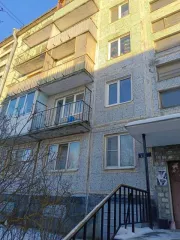 Квартира, кадастровый номер: 47:16:0000000:32555, количество комнат: 3, общая площадь 61,5 кв.м.
Расположенная по адресу: Российская Федерация, Ленинградская область, г. Кировск, ул. Советская, д. 21, кв. 79,