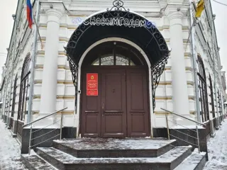 Административное здание 1197,5 кв.м с земельным участком 911 кв.м, Ярославская область, расположенное по адресу: г. Ярославль, ул. Андропова, д.9/9. В составе: административное здание, кадастровый номер 76:23:010101:195275, назначение: нежилое, общей площадью 1197,5 кв.м, количество этажей, в том…
