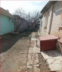 Дом 34,2 кв.м., участок 402 кв.м., Астраханская обл. Жилое здание, площадь: 34,2 кв.м., кадастровый номер: 30:01:050302:2365 и земельный участок, площадь: 402 кв.м., категория земель: Земли населенных пунктов, разрешенное использование: Под индивидуальное жилищное строительство, кадастровый номер…