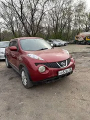 Nissan Juke 2010 года, 114 л.с., АКПП, цвет красный, номер кузова YF15012528
