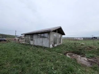 Дом 86 кв.м, участок 734 кв.м, Московская область, д. Загорье. Жилой дом, без отделки, кадастровый номер (50:08:0060239:2496) площадь 86 кв.м. Расположен на земельном участке кадастровый номер (50:08:0060239:1360) площадь 734 кв.м, адрес: Россия, Московская область, городской округ Истра, деревня…