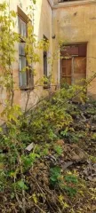 Нежилое здание, общей площадью 967,1 кв.м, кадастровый номер 74:35:2700012:29, расположенное по адресу: Челябинская область, г. Троицк, ул. Монтажников, д. 1 с земельным участком, общей площадью 3615 кв.м, кадастровый номер 74:35:2700012:7. Назначение здания: нежилое. Общая площадь: 967,1 кв.м…