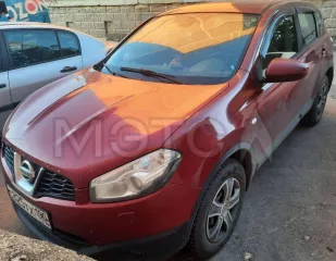 Транспортное средство марки NISSAN модель Qashqai, 2012 г.в., VIN номер: SJNFAAJ10U2553043. Со слов должника транспортное средство находится не на ходу, причина неисправности не установлена. На кузове транспортного средства имеются сколы, царапины, ржавчина, трещина на лобовом стекле. По вопросам…