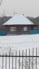 Доля в праве общей долевой собственности на квартиру площадью 30.4 кв.м по адресу: Россия, Томская область, Шегарский район, село Вороновка, улица Кооперативная, дом 2, квартира 1. Кадастровый номер: 70:16:0100002:352.