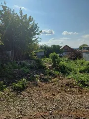 Доля дома 26,2 м² и участка 685 м² в Ульяновской области. 1/2 доля в праве собственности на жилой дом общей площадью 26,20 кв.м., расположенный по адресу: Ульяновская обл., г. Сенгилей, ул. Чайковского, д. 34, кадастровый номер: 73:14:030108:705. И 1/2 доля в праве собственности на земельный…