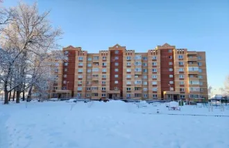 Квартира в Московской обл., 63,8 кв.м, 2 комн. Двухкомнатная квартира расположенная по адресу: Россия, Московская область, Солнечногорск, п Смирновка, д.32, кв.98, с кадастровым номером: 50:09:0010334:1016, площадью 63,8 кв.м. Является предметом залога по требованиям ПАО Sberbank.