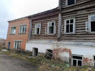 Административное здание ремесленного училища 479,4 кв.м Республика Татарстан нежилое здание, являющееся ОКН республиканского значения, расположенное по адресу: Республика Татарстан, Елабужский муниципальный район, г. Елабуга, ул. Московская, д. 197 Нежилое здание («Административное здание…