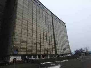 Здание клуба 1953 000000103 375,0
Здание конторы 1956 00000095 511,6
Пристройка к административному зданию 1998 00000093 59,8
Здание автовесовой на з/приеме 1969 00000040 612,1
Здание блок подсобных помещений 1967 00000037 467,4
Здание ж/д весов 1964 000000018 36,1