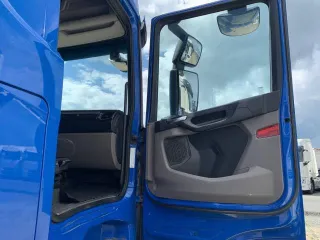 Грузовой тягач седельный SCANIA R4X200 ADR FL YS2R4X20005603621 2020