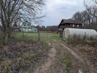 Дом 109,8 кв.м. и участок 2830 кв.м., Новгородская обл., д. Косицкое. Жилое здание, Площадь 109,8 кв.м., Адрес: Российская Федерация, Новгородская область, Батецкий муниципальный район, Передольское сельское поселение, деревня Косицкое, улица Лесная, дом 20а, Кадастровый номер: 53:01:0061901:579…