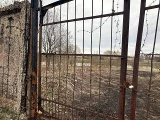 Недвижимое имущество, не являющееся предметом залога: Земельный участок, кадастровый номер 67:03:0010105:4653, адрес (местоположение): Смоленская область, Гагаринский район, г. Гагарин, пер. Хлебный, площадь: 7576 кв. м., категория земель: земли населенных пунктов, вид разрешенного использования…
