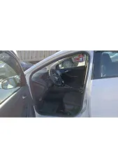 Ford Focus (Ford Focus), 2015 года, 105 лс, 197930 км, АКПП, vIN: Z6F5XXEEC5FS02273, цвет белый, мощность двигателя кВт/л.с. 104,72 (77).