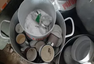Высвобождаемое движимое военное имущество (лом черного и цветного металлов и нержавеющей стали) Лом черного и цветного металлов и нержавеющей стали 

