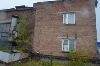 Здание (механические мастерские производственной базы) площадью 902,3 м2, назначение: нежилое, кадастровый номер 29:28:110270:45, местоположение: Архангельская область, г. Северодвинск, проезд Чаячий, д.17; здание (механическая мастерская) площадью 751,4 м2, назначение: нежилое, кадастровый номер…
