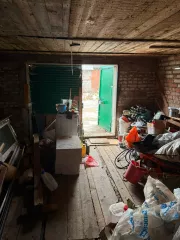 Нежилое помещение  гараж с прилегающим земельным участком , кадастровый номер: 50:23:0000000:138837, площадь 34,6 кв.м., собственность, основание государственной регистрации: Договор купли продажи гаража, выдан 02.03.2013г. адрес объекта: Московская область, Раменский район, поселок совхоза …