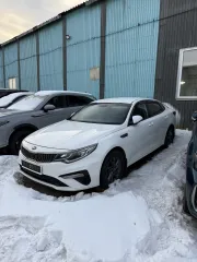 KIA Optima 2019 года выпуска, VIN XWEGT411AL0001807.