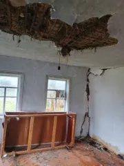 Дом 33,8 кв.м и земельный участок 4800 кв.м, Краснодарский край; жилое здание, площадь: 33,8 кв.м., кадастровый номер: 23:05:0405003:69 (находится в аварийном состоянии, подлежит сносу) и земельный участок, площадь: 4 800 кв.м., кадастровый номер: 23:05:0405003:4, категория земель: земли населенных…