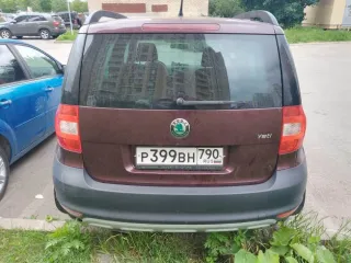 Skoda Yeti, 2012 год выпуска, VIN XW8JF25L8DH700619, цвет темно-бордовый. Автомобиль в залоге у АО «ТБанк». Покупатель самостоятельно снимает все запреты и ограничения как новый собственник.
