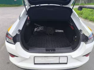 Автомобиль марки/модели ДЖАК/JAC J7, VIN: MX1J7AGGXPK058790, год выпуска 2023, цвет автомобиля: БЕЛЫЙ   пробег уточнять при осмотре. Данное имущество находится в залоге у АО «Кредит Европа Банк  Россия »