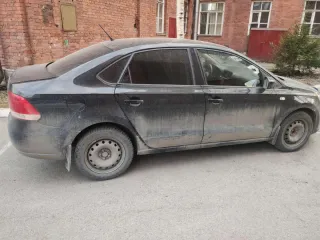 В ольксваген поло 2015, автомобиль марки volkswagen модель polo 2015 г.в., vin-номер xw8zzz61zfg036966, первый западный проезд, д. 4, г. рославль, рославльский район, смоленская область