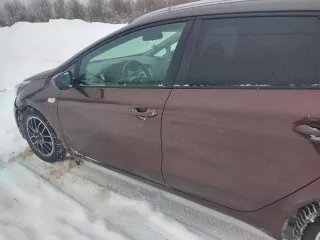 Kia Ceed, 2013 Kia Ceed, 2013 года, 129 лс, 280000 км еще Kia Ceed, 2013 года, 129 лс, 280000 км еще KIA JD (CEED), 2013 г.в., ГРН Р32200159, VIN XWEHN812AD0001410, цвет коричневый, МКПП