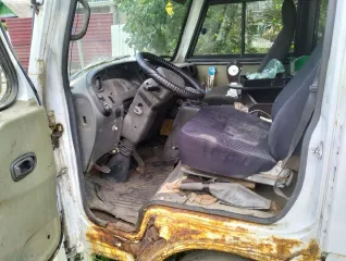 Hyundai HD LWB County 2010. Микроавтобус Хендэ HD LWB County. Год выпуска: 2010. Расположение руля: левый руль. Объем двигателя: 3907 куб. см. Мощность: 145 л. с. Тип двигателя: Дизельный. Неисправности: двигатель, коробка передач, подвеска транспортного средства в неисправном состоянии, имеются…