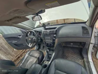 Geely Emgrand EC7 2015 года, 139 лс, пробег 200000 км. Цвет белый, VIN: Y4K8752S6FB007299, ПТС: 63НХ334864. Страна изготовитель: Беларусь. Тип двигателя: бензин, мощность 139 л.с. (102 кВт), объем 1997 куб. см.