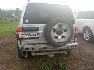 Suzuki Escudo, 1999 года выпуска, регистрационный номер С966КМ125, кузов TD62W101254.