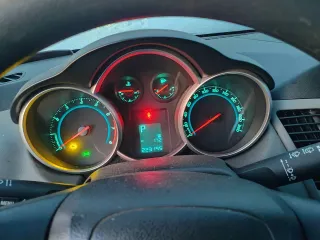 Chevrolet KL1J Cruze 2012, легковой автомобиль марки Chevrolet, модели KL1J Cruze, год выпуска 2012, кузов № XUFJA686JC3077055, идентификационный номер (VIN) XUFJA686JC3077055. Ознакомление с условиями, характеристиками имущества и документацией по адресу: 410012, г. Саратов, ул. Слонова 1, офис…