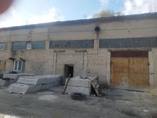 Нежилое здание (здание мастерских) площадью 432,2 кв.м, кадастровый номер 31:06:0329003:563. Местоположение: Белгородская область, г. Старый Оскол, тер. Юго-западный промрайон, пл-ка Базовая проезд-1, №15.