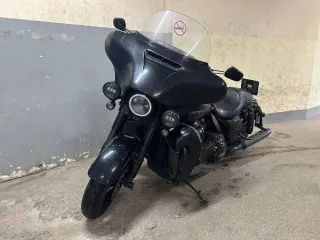 Harley Davidson FLHTK, 2019 года еще Транспортное средство Harley Davidson FLHTK, идентификационный номер  VIN  5HD1KEF45LB618453. Имущество является предметом залога кредитора ООО  Драйв Клик Банк .