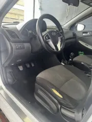 Hyundai Solaris 2012 года, 107 л.с., пробег 232 290 км. Автомобиль Hyundai Solaris, 2012 года выпуска, идентификационный номер VIN: Z94CT41CACR097682, регистрационный знак А567ВЕ193. Техническое состояние транспортного средства: машина в нормальном состоянии. По кузову есть ржавчина незначительная…