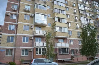 Квартира 57,1 м², Краснодар, Артезианская, 10, кв. 1. Квартира пл. 57,1 кв.м, КН 23:43:0427001:1955, адрес: г.Краснодар, ул. Артезианская, д. 10, кв. 1. Обременение: арест, 5 366 829,00 руб., задаток 1 073 366,00 руб., шаг аукциона 53 668,00 руб. Вид ограничений и обременений: арест. Кадастровый…