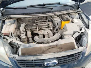 Ford Focus 2008 года, 80 л.с., пробег 183924 км. Кузов темно-синий. VIN: X9FPXXEEDP8A49066. Двигатель: ASDB8A49066.