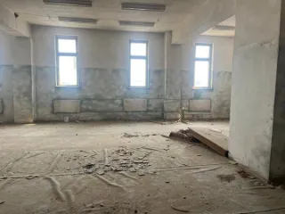 Объект аренды, площадь 330,5 кв. м., номер на поэтажном плане 2 этажа: 1-5,9,   адрес (местонахождение) объекта: Республика Дагестан, Тарумовский район, с.  Тарумовка, ул. Пионерская № 14 Требуется текущий ремонт 
Назначение нежилого помещения: Помещение свободного назначения, за исключением: -…