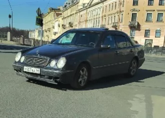 автомобиль автомобиль мерседес е240 mercedes e240, 2000 г. в., vin: wdb2100621b221882.  обращаю внимание, что автомобиль находился в эксплуатации и является бывшим в употреблении  может иметь скрытые недостатки  неисправности , которые являются следствием эксплуатационных дефектов или естественного…