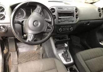 Автомобиль марки Volkswagen Tiguan, год выпуска: 2013, идентификационный номер  VIN : XW8ZZZ5NZDG121940, цвет: вишнево красный, шасси: отсутствует, кузов  кабина  номер: XW8ZZZ5NZDG121940, ПТС: серия 40 НP 060430, адрес местонахождения: Москва, метро  Говорово . Обременение: запрет на…