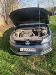 Volkswagen Jetta 2015 года, 86 лс, 399058 км. Транспортное средство легковое, марка: Volkswagen Jetta, 2015 г.в., цвет: темно-серый, VIN: XW8ZZZ16ZFN908388, г/н: Н564РЕ46, изготовитель (страна): ООО «ФОЛЬКСВАГЕН ГРУП РУС» (Россия), модель двигателя: CFN, тип двигателя: бензиновый на бензине…