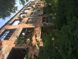 КПП-4 57 кв.м Самара. Здание контрольно-пропускного пункта (КПП-4), расположено по адресу: г.Самара, ул.Калинина, 1 (при въезде на бывшую территорию ОАО СПЗ со стороны Заводского шоссе), площадь по внешнему обмеру 57кв.м. Право собственности на КПП-4 в ЕГРН не зарегистрировано, возникло до 1997г. В…