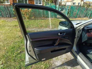 NISSAN TEANA 2007 Nissan Teana, 2007 года, 173 лс, 250000 км, АКПП Автомобиль марки НИССАН ТЕАНА 2.3, 2007 года выпуска, (VIN) JN1BAUJ31U0305586. Сочится масло из под прокладки клапанной крышки, расположенной под коллектором. Остальные недостатки на фото. Со слов Должника машина в родной краске…